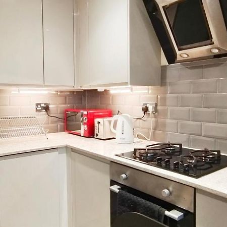 First Floor Flat 1 Northwood Lejlighed London Eksteriør billede