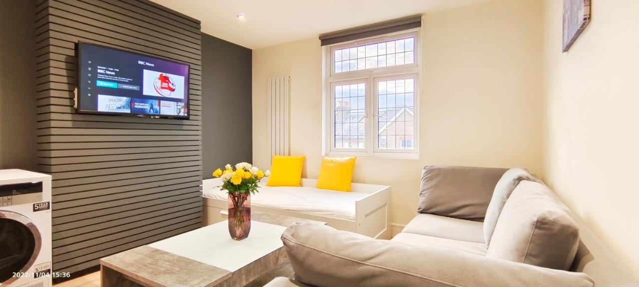 First Floor Flat 1 Northwood Lejlighed London Eksteriør billede