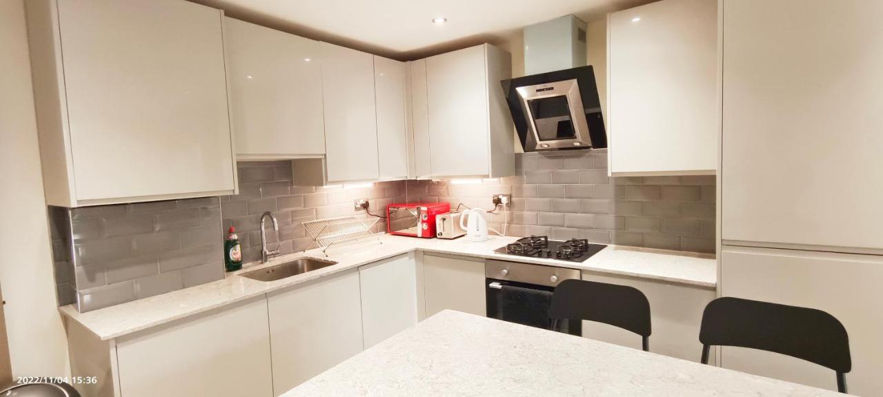 First Floor Flat 1 Northwood Lejlighed London Eksteriør billede