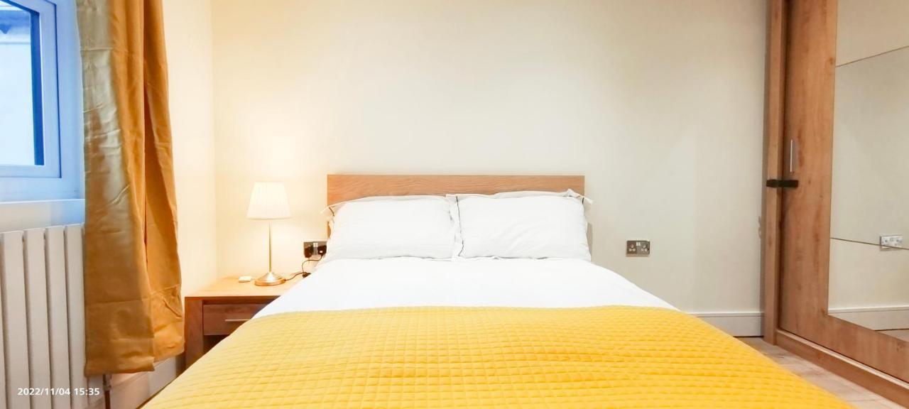 First Floor Flat 1 Northwood Lejlighed London Eksteriør billede