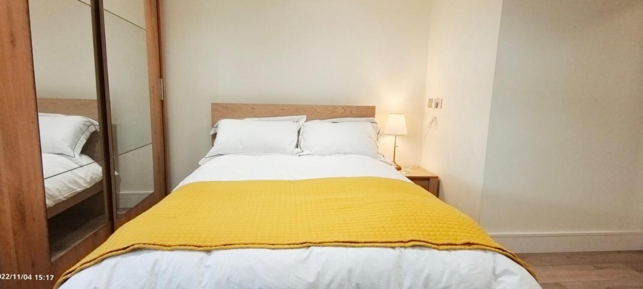 First Floor Flat 1 Northwood Lejlighed London Eksteriør billede